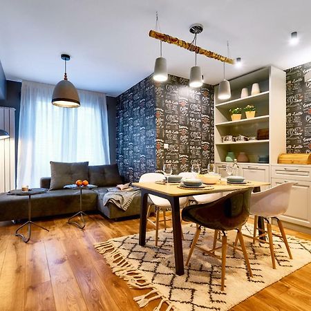 Stylish And High-End Designer Apartments In City Center Sofia Exterior foto